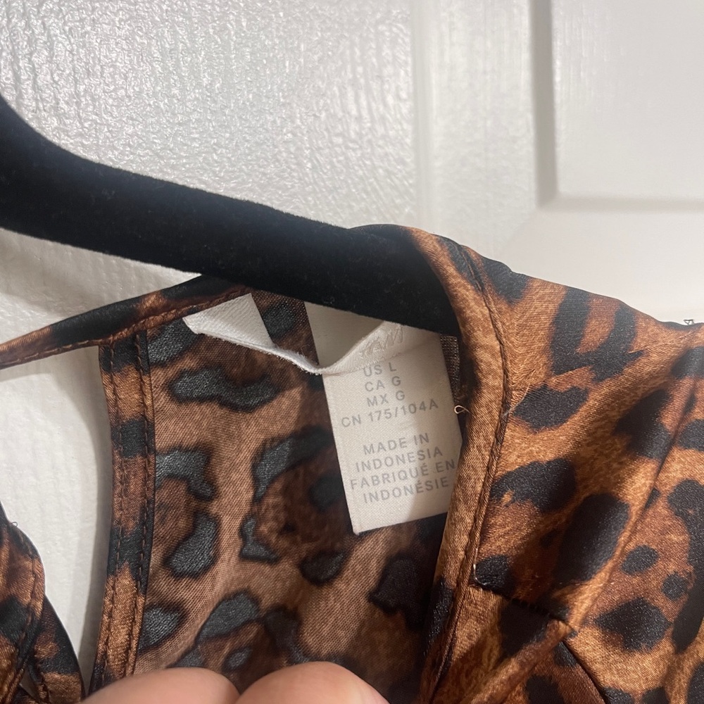 Leopard top - Picture 6 of 7